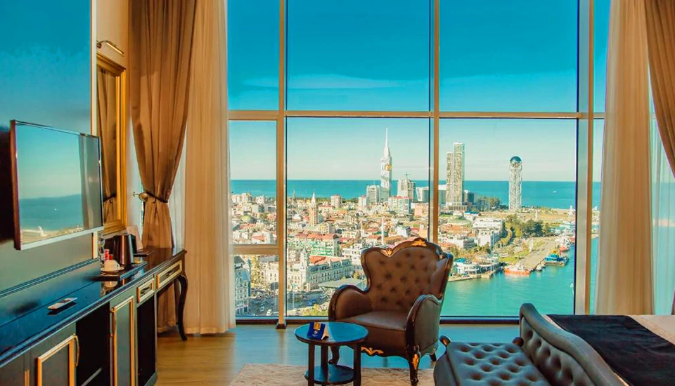 هتل جی آر دبلیو ولموند باتومی